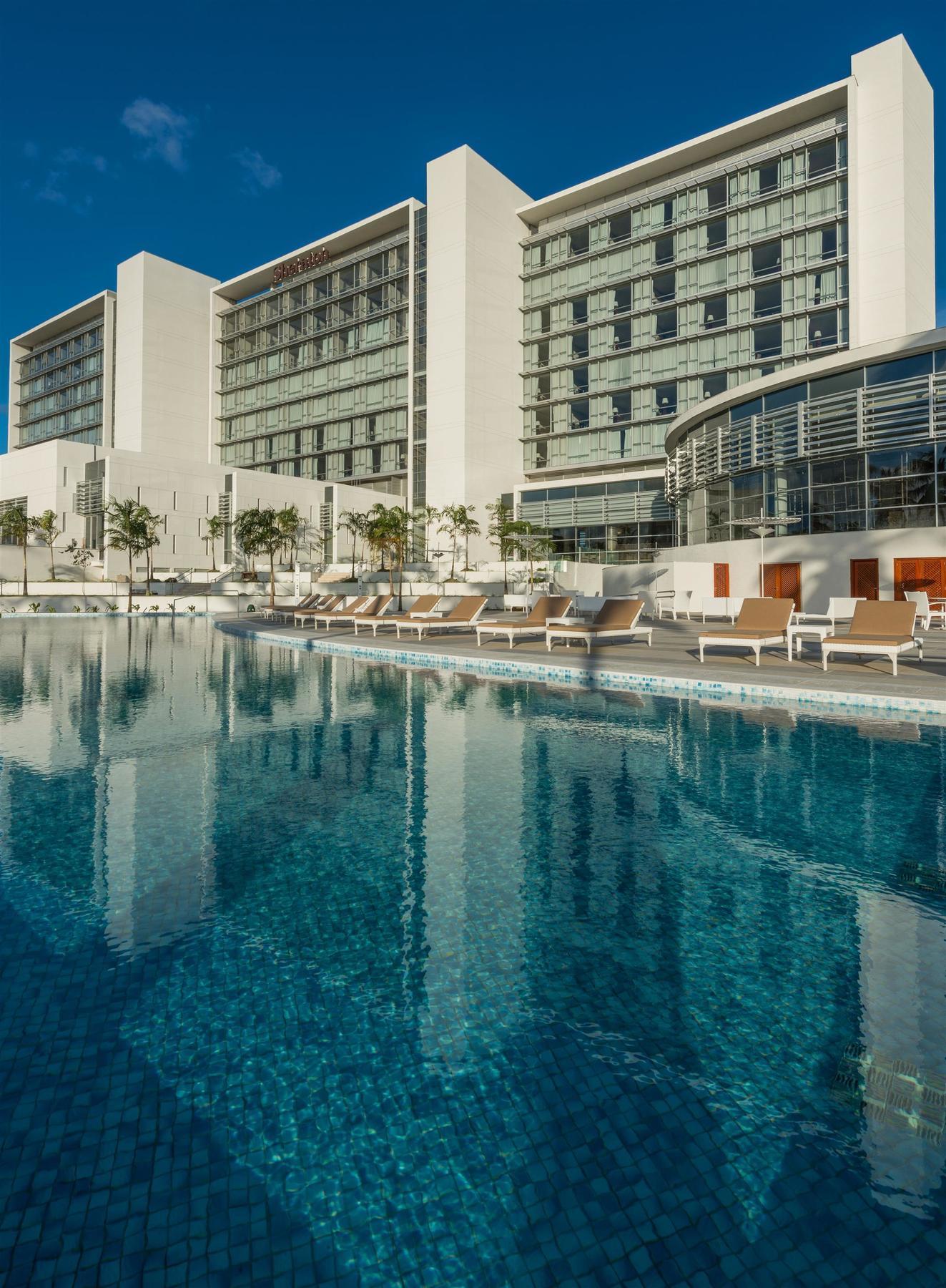 Sheraton Reserva Do Paiva Cabo de Santo Agostinho Ngoại thất bức ảnh The pool at the hotel