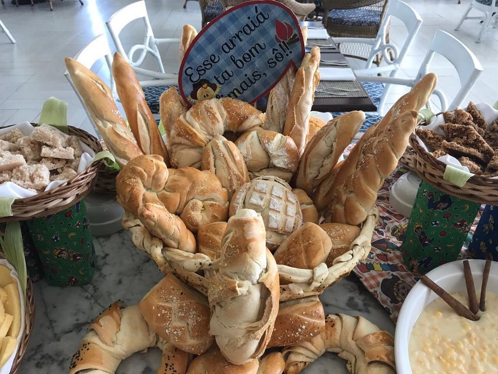 Sheraton Reserva Do Paiva Cabo de Santo Agostinho Ngoại thất bức ảnh Bread at a buffet