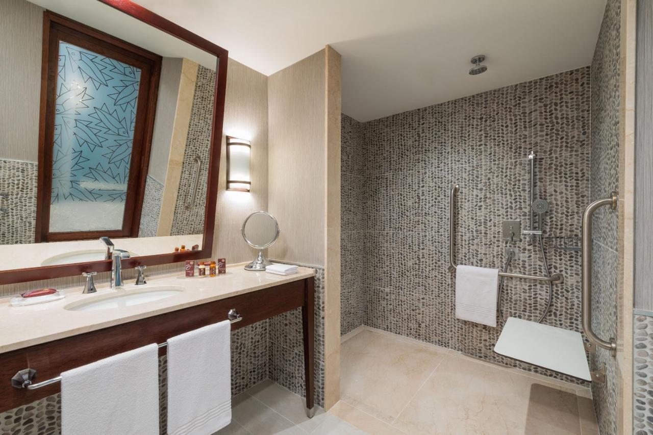 Sheraton Reserva Do Paiva Cabo de Santo Agostinho Ngoại thất bức ảnh A wet room in a hotel
